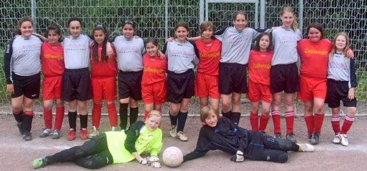 Mädchen-Fußball-AG Mädchen-Fußball-AG